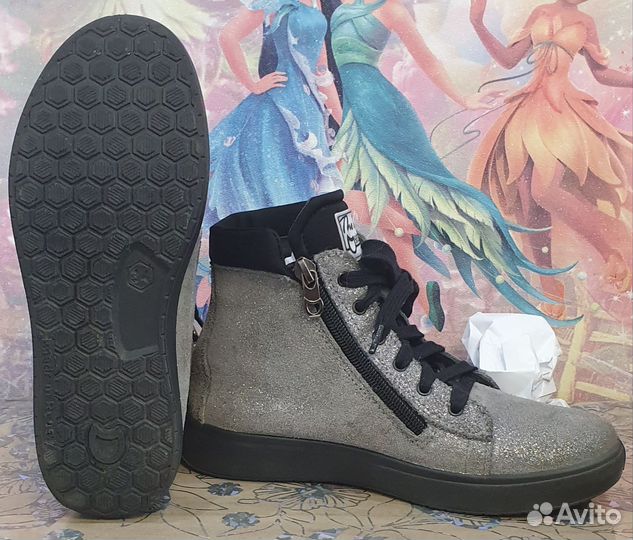 Ботинки на девочку