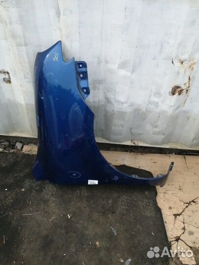 Крыло переднее правое Toyota Sienta NCP81