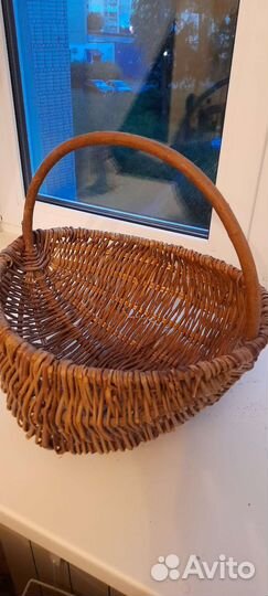 Корзина плетеная