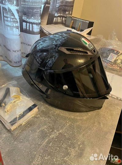 Шлем AGV Pista Carbon (размер SM)