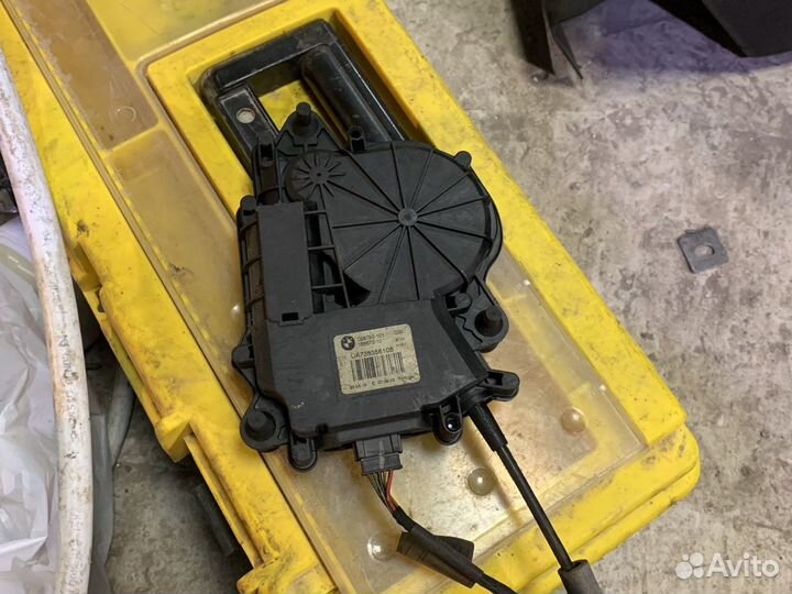 Замок багажника Бмв g30