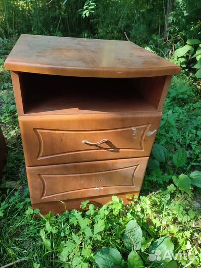 Тумба прикроватная