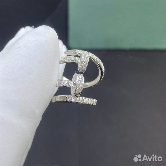 Серьги Cartier из золота с бриллиантами 0,43ct