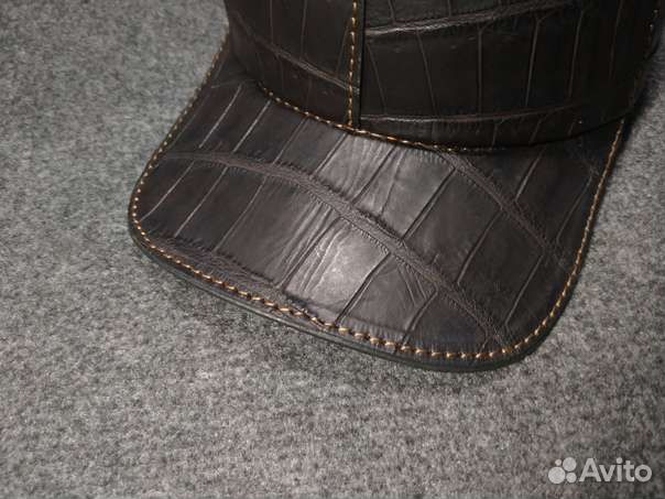 Кепка кожаная