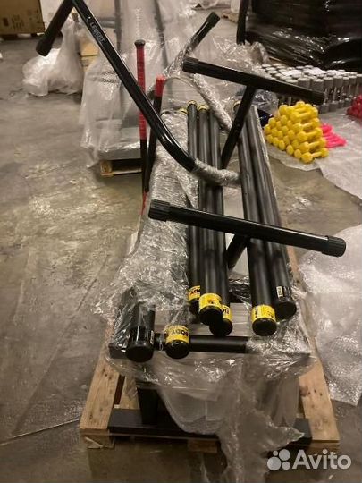 Тренажеры и спортинвентарь в количестве 796 ед