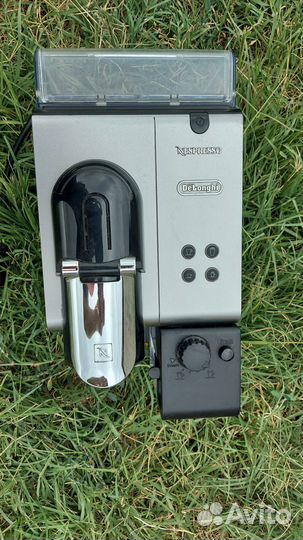 Капсульная машина Nespresso DeLonghi