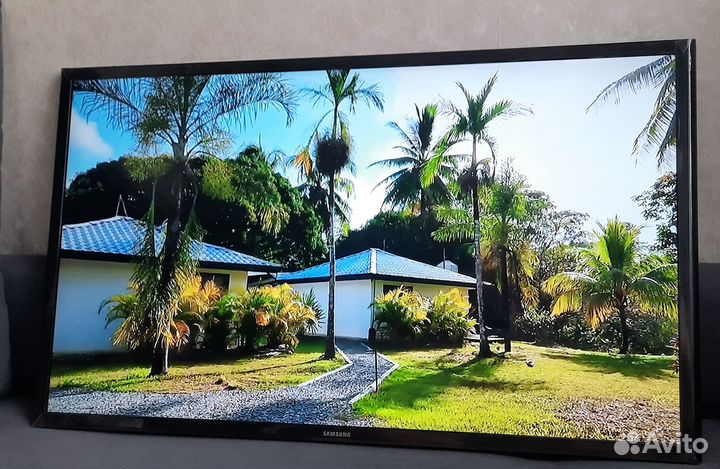 Телевизор Samsung UE32J5205AK