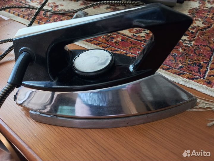 Утюг времен СССР