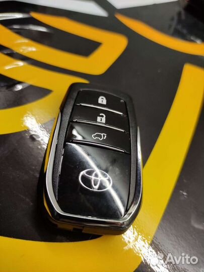 Смарт ключ Toyota Land Cruiser 200