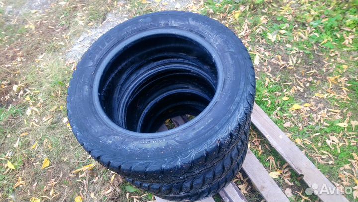 Sava Eskimo Stud 185/60 R15 88T