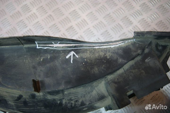 Подкрылок Kawasaki ZZR1100-1, ZXT10C