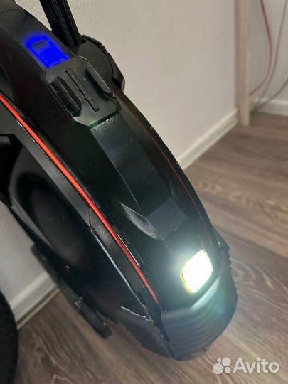 Моноколесо Inmotion V8