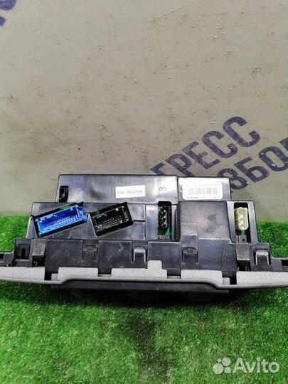 Блок кнопок Land Rover Range Rover Iii внедорожник