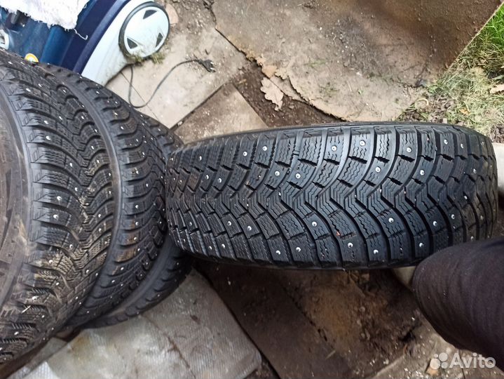 Michelin X-Ice 2 205/60 R16