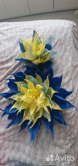 Большие цветы из бумаги