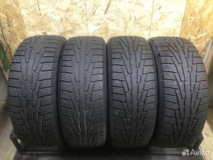 Nokian Tyres Hakkapeliitta R SUV 235/55 R18 104R