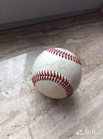 Мяч бейсбольный Ripken с автографом Рипкена