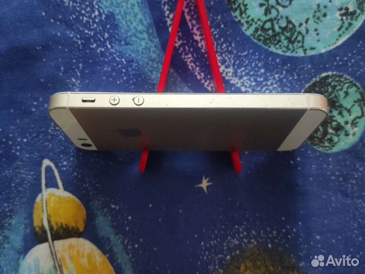 Телефон iPhone 5s 1/16
