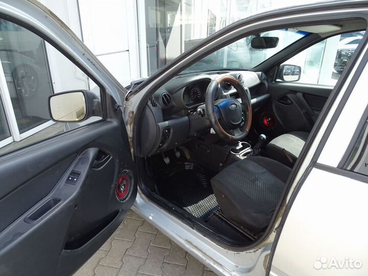 LADA Granta 1.6 МТ, 2012, 205 584 км