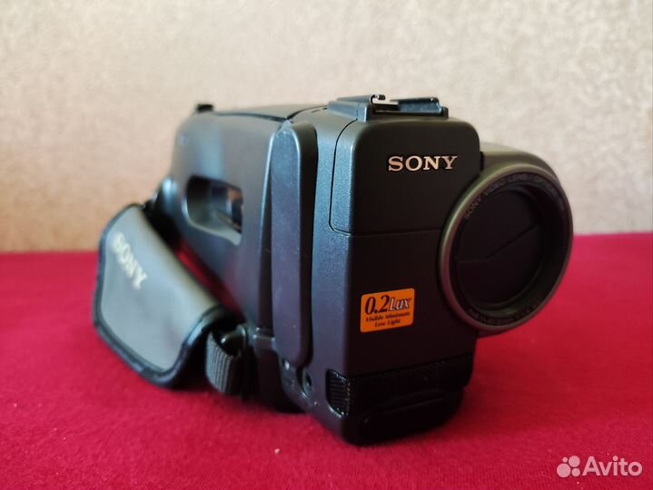 Видеокамера Sony Handycam Video 8