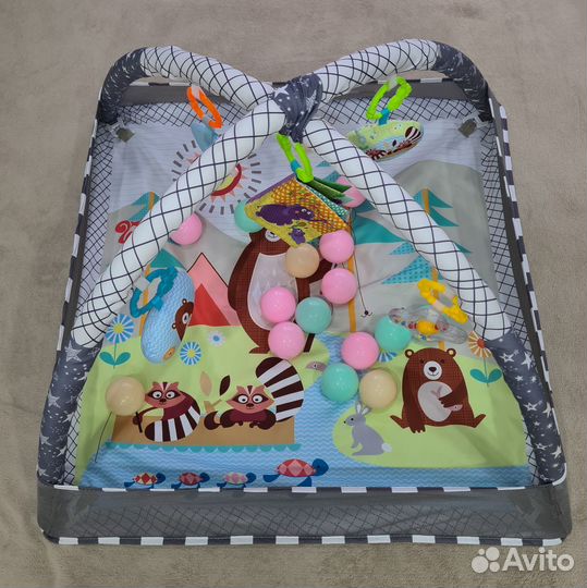 Развивающий коврик для малышей