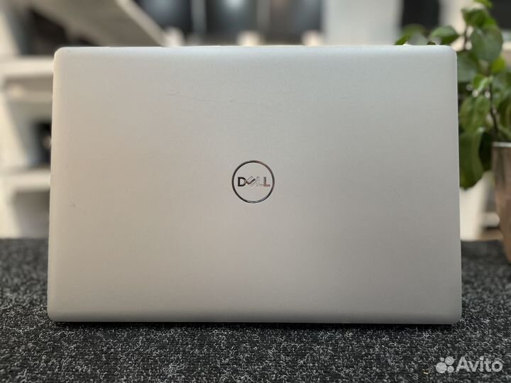 Ноутбук Dell Inspiron P75F