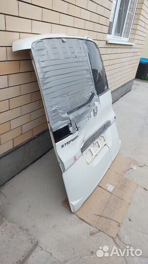 Задняя дверь багажника хонда степвагон
