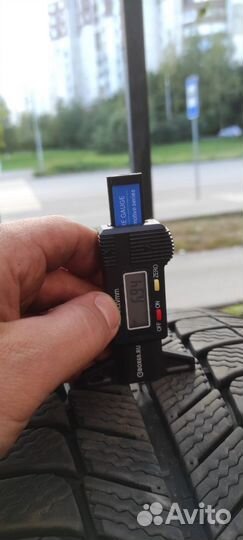 Michelin X-Ice XI3 245/45 R18 100H