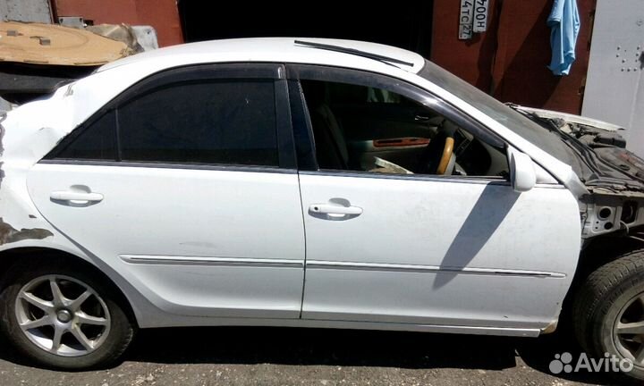 Запчасти для Камри 2001 года