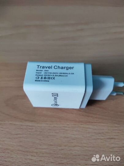 Зарядное устройство (быстрая зарядка 4 usb порта)