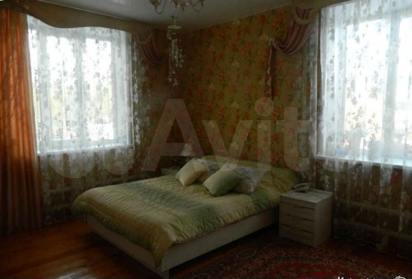 Дом 375,6 м² на участке 10,5 сот.