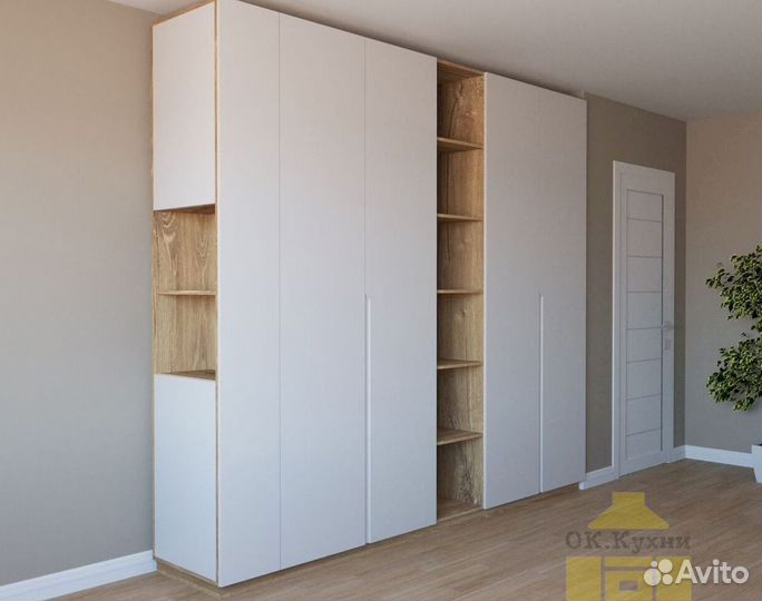 Дверный шкаф