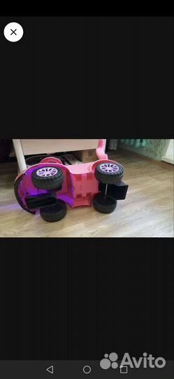 Машинка каталка толокар с ручкой
