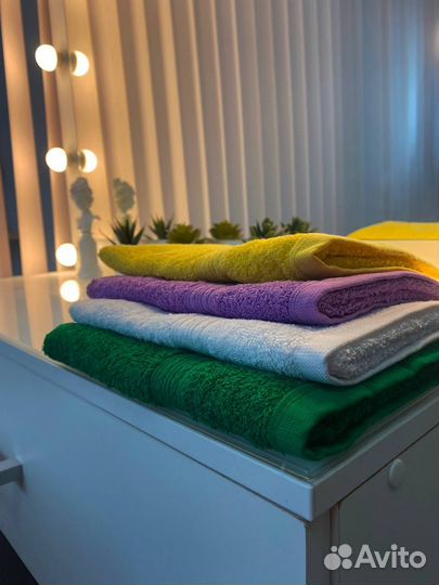 Махровые полотенца новые в упаковке