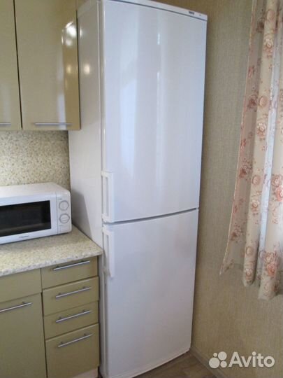 Холодильник Atlant большой прекрасное состояние