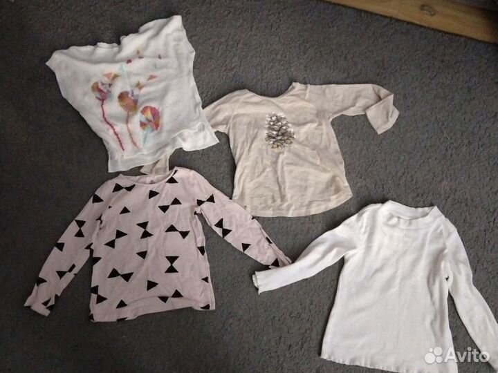 Кофты на девочку 110р. 4 штуки