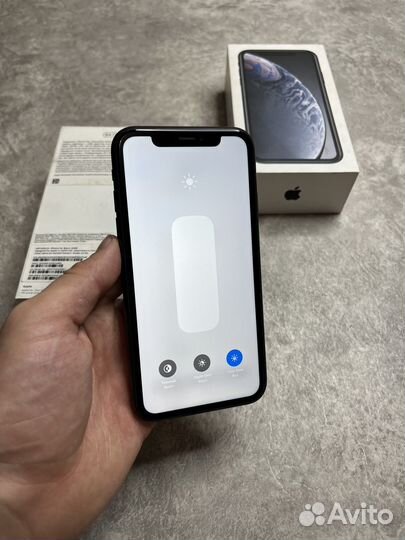iPhone Xr, 64 ГБ