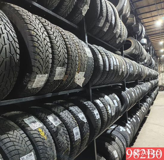 Yokohama Ice Guard IG30 215/60 R17 94P