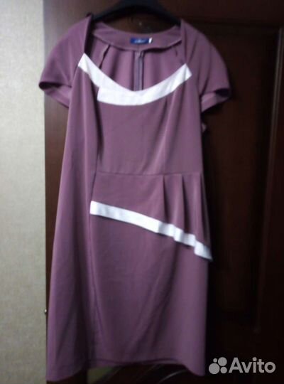 Платья вечерние