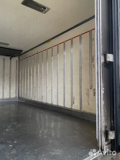 Isuzu ELF (N-series) изотермический, 1989