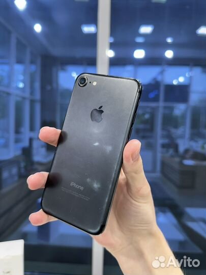 iPhone 7, 32 ГБ