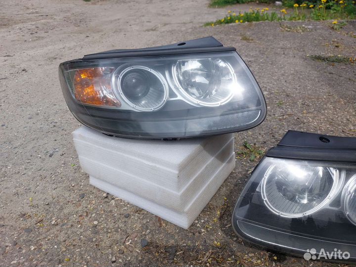 Фара Hyundai Santa Fe 2 CM