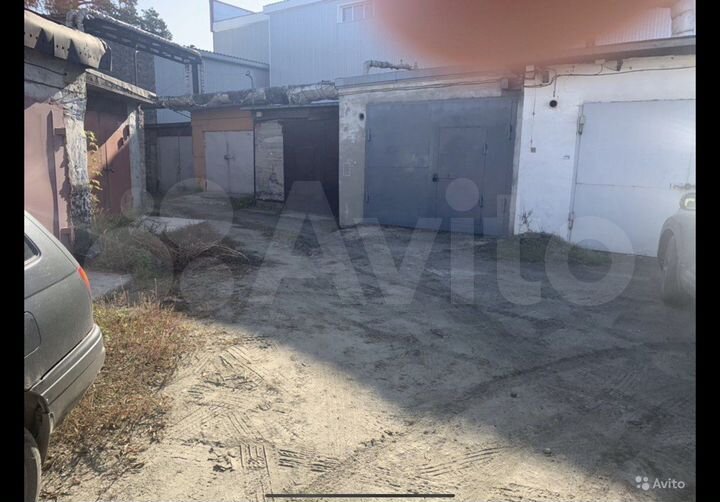 Гараж, > 30 м²