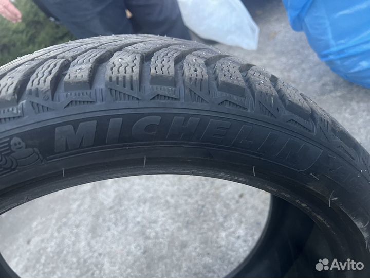 Michelin X-Ice North 4 225/40 R19 и 255/35 R19 96H