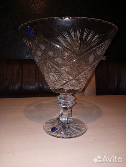 Ваза хрустальная