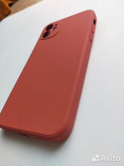 Чехол на iPhone 11 новый