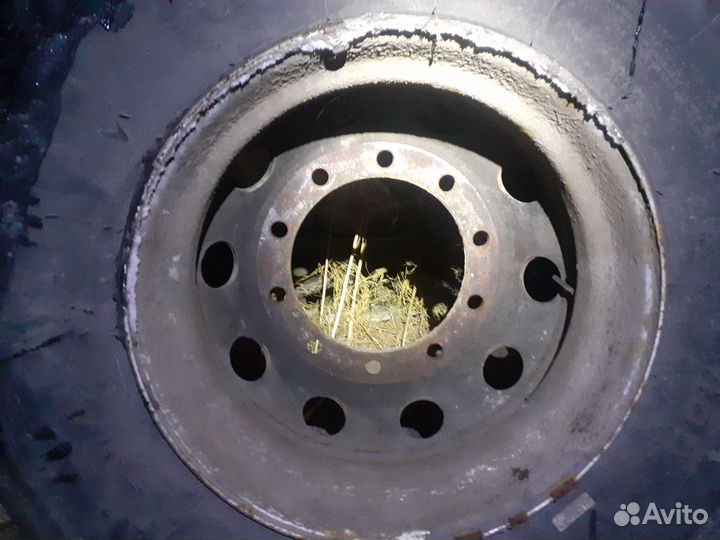Диск на полу прицеп грузовик р 22,5