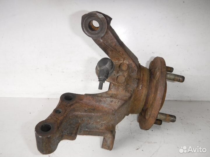 Кулак поворотный передний левый Mazda Xedos-6