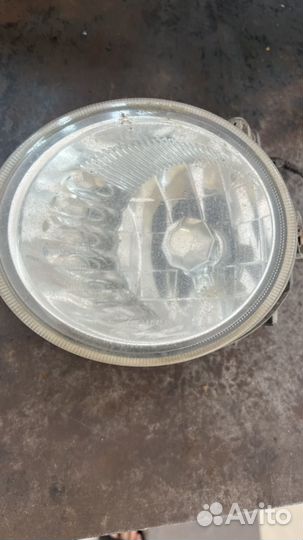 Противотуманная фара на Mercedes W638