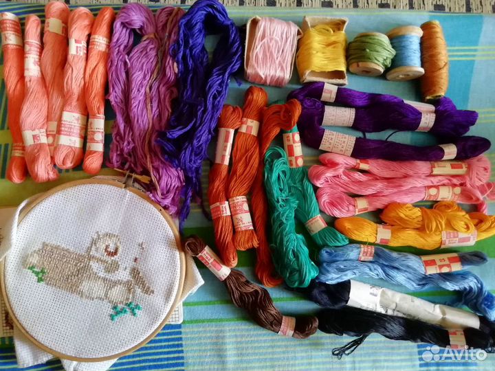 Нитки для шитья и вышивания,молнии